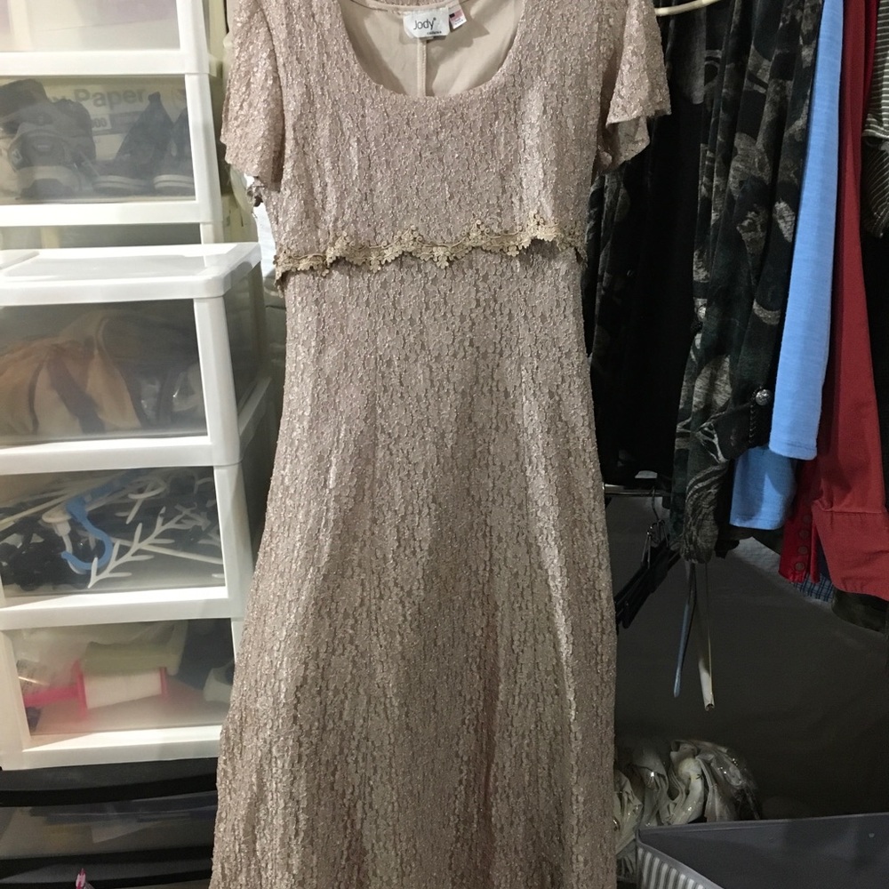 Full Length Tan Lace Dress Size 8 Used Once Lowest Price